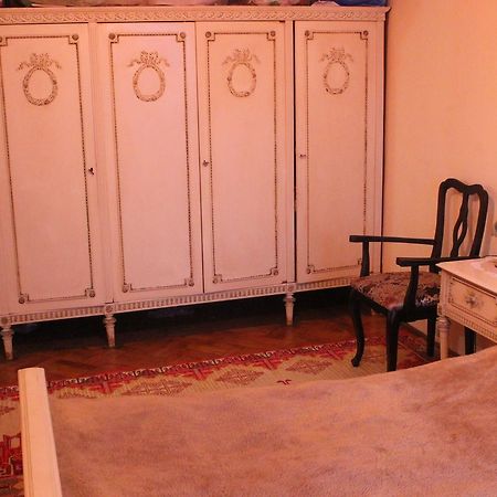 סוקהום Homestay On Akademika Sakharova מראה חיצוני תמונה